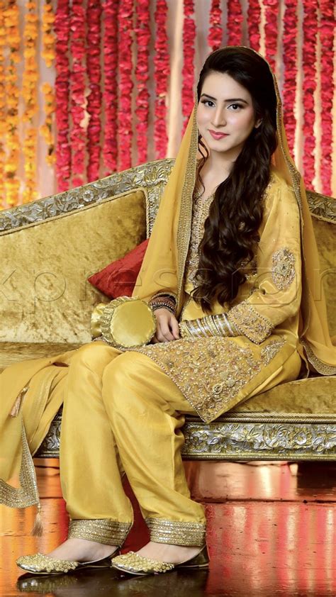 Mayoon Bride Pakistani Mehndi Dress Bridal Mehndi Dresses Asian Bridal Dresses Bridal Dresses