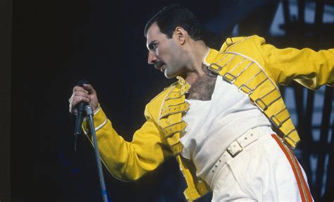 Freddie Mercury Never Discussed His Sexuality With His Parents