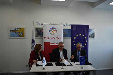 Procredit bank este o bancă germană, orientată spre dezvoltare, parte a grupului internaţional procredit, prezent în 22 de ţări ale lumii. EBRD loan to Kosovo's ProCredit Bank supports local small ...