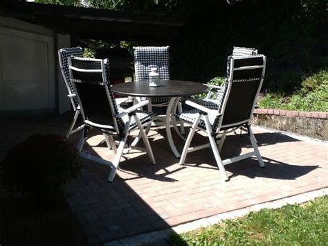 In der mittleren etage des gepflegten dreifamilienhauses wartet diese. Ferienwohnungen und Ferienhäuser in Meschede von privat ...