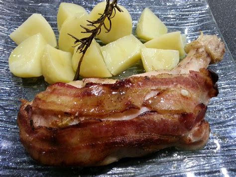 CUISSES DE VOLAILLE AU LARD ET AUX POMMES DE TERRE THERMOMIX