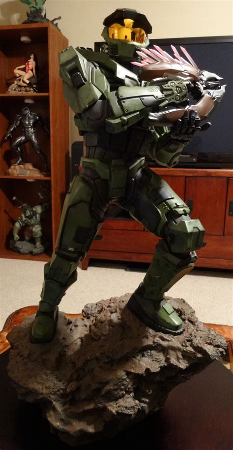 Halo Master Chief Premium Format Figure Statue Finally Released Halo