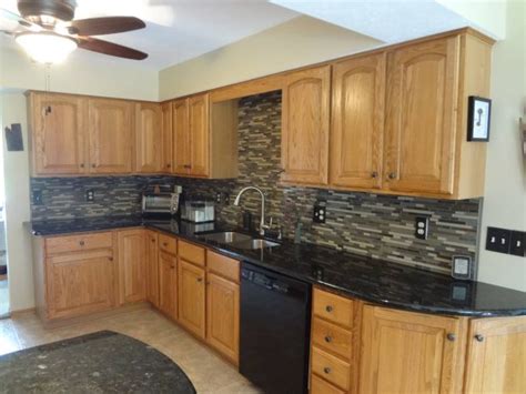 What Color Granite Goes Best With Honey Oak Cabinets Homeminimalisite Com