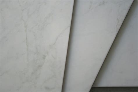 Marmor fliesen restposten zu verkaufen naturstein ! Bodenfliese Carrara Marmor-Optik weiß Restposten günstig