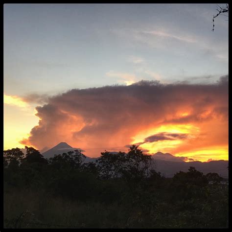 Atardecer Y Volcanes De Agua Fuego Y Acatenango Sunset Flickr