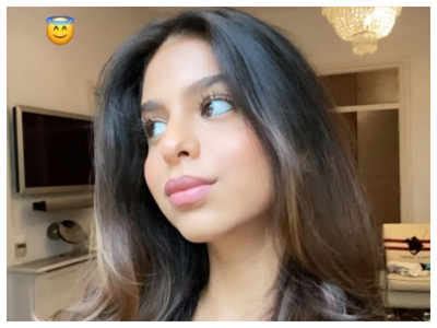 Suhana Khan Flaunts Her Tight Curls And Golden Highlights In Her Latest