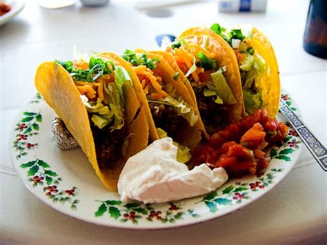A surprisingly delicious mixture of red chile sauces originating in the 17th century by the nuns in puebla. Mesa, AZ - Macayo's Mexican Restaurant | Crock pot tacos ...