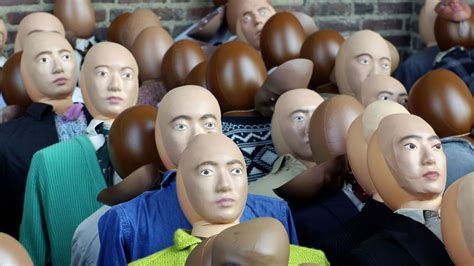Why People Get More Stupid In A Crowd Bbc Future