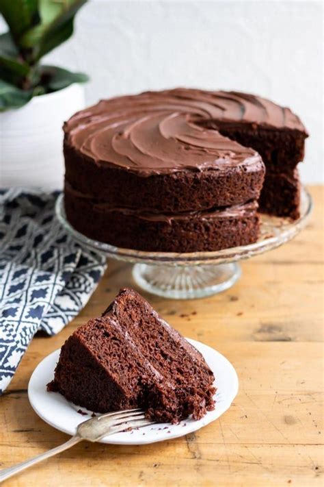This 1 Bowl Best Vegan Chocolate Cake Recipe Is Quick And Easy With No