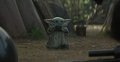 The baby yoda soup meme is everywhere after the latest episode of the mandalorian. baby yoda and his soup is the new sipping tea meme. Here's How To Make A Baby Yoda Cocktail That's Almost Too ...