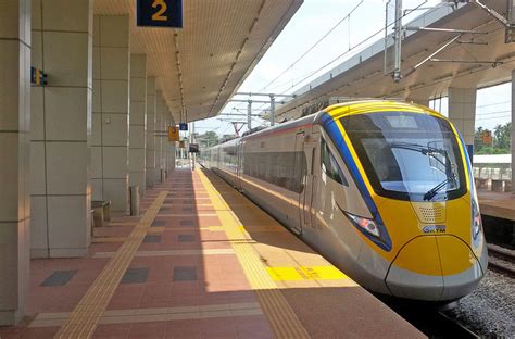 Bangkok to malaysia train services, operated by ktm ets malaysia railway, arrive at kuala lumpur station. Book your train tickets in Malaysia - Baolau