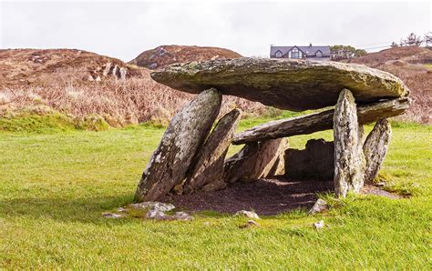 Altar Wedge Tomb Wander Your Way