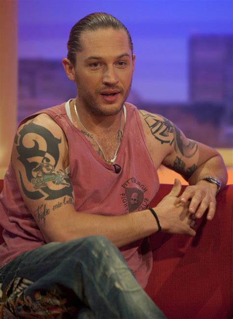 Tom Hardy Is As Dreamy As Ever In Latest Cbeebies Story Time Reading Tom Hardy Body Sarah Ward