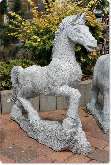 Garten blog/ was das garten fräulein kann, das kannst du auch! Granitpferd Pferd aus Naturstein für Gartendekoration