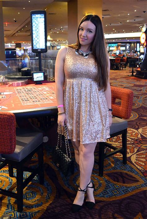 What To Wear Night Out In Vegas Vegas Dresses Glam Dresses Nice