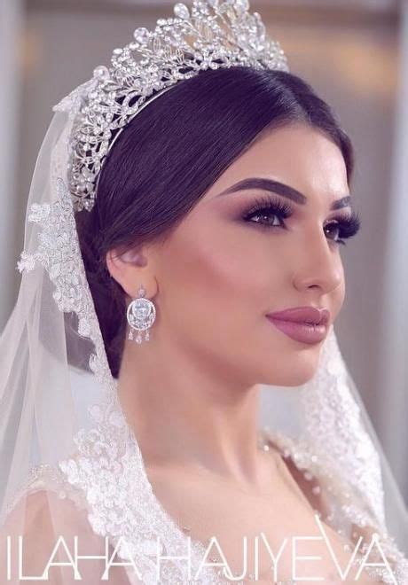 Bridal Hairstyles With Veils And Tiaras Bridal Veils And Headpieces