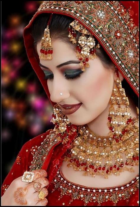 Pakistani Brides Looks 2013 2014 Fashion Photos