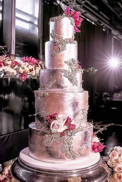 Get Inspired With Unique And Eye Catching Wedding Cakes Metallic