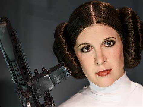 5 Lessons Princess Leia Taught Us All Carrie Fisher Leia Costume