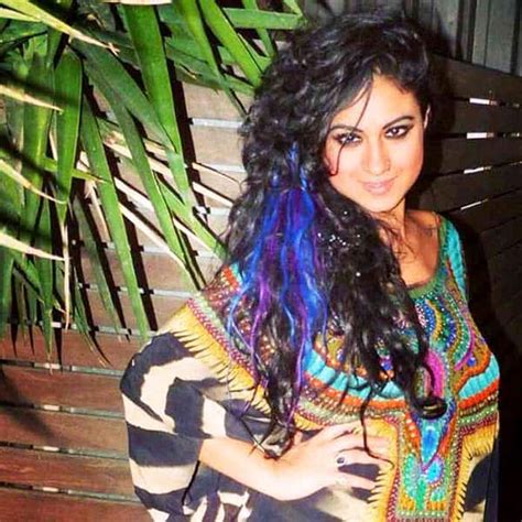 Bigg Boss 9 Wild Card Entry Priya Maliks Hot And Unseen Pics Photo Gallery Latest Pictures