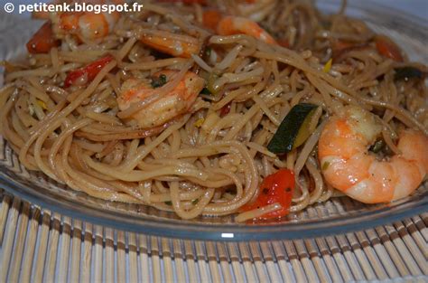 Petit en K Wok de nouilles aux crevettes