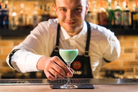 How To Hire Bar Staff A Bar Staffing Guide The Cocktail Service