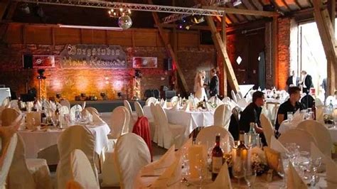 Die historischen mauern beherbergen die umfangreiche musikinstrumentensammlung von hans und. Festscheune Haus Kemnade 80-150 Personen an runden Tischen ...