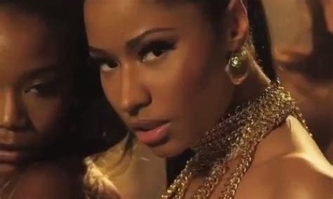 Nicki Minaj Goes Twerking Crazy In Her Anaconda Music Video Teaser