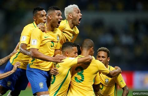 Roberto firmino (brazil) right footed shot from very close range to the centre of the goal following a fast break. Tips kèo, soi kèo World Cup Brazil vs Mexico: Nên bắt cửa ...