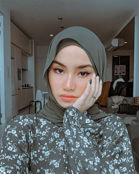 Pin Oleh Khadizha Rus Di Ukhti Di 2020 Gaya Hijab Ekspresi Wajah Gaya Wanita
