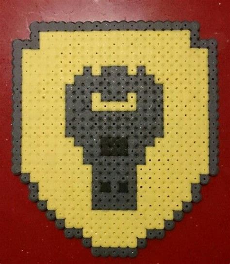 Pixel pat patrouille / nickelodeon paw patrol chase logo designed by fire n ice dragon on deviant art paw patrol badge. Les 11 meilleures images du tableau pat patrouille pixel ...