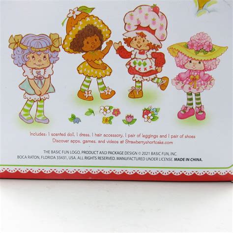 Strawberry Shortcake Reissue 1980s Classic Design Doll Mib Brown Eyed