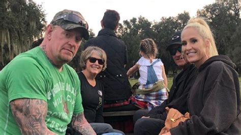 The Undertaker And Michelle Mccool Go On Old Fashioned Country Vacation