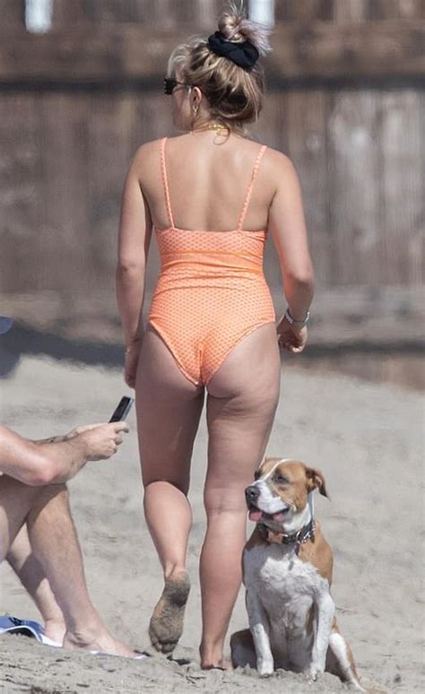 Florence Pugh Bootylicious Other Crap