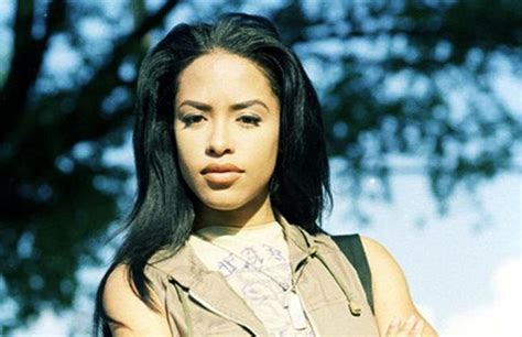 Watch These Amazing Videos Of Aaliyah You Didnt Know Existed Aaliyah Shocking Facts Aaliyah