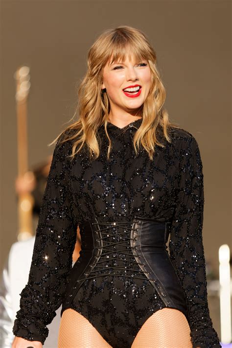 Taylor Swift Performs At The Bbc Radio 1 Biggest Weekend Music Festival