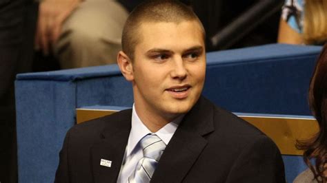 Sarah Palins Oldest Son Charged With Beating Up His Father Cnn Politics