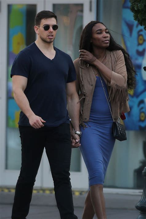 What do we know about hammond and why did venus williams break. Venus Williams Steps out in New Orleans with her model ...