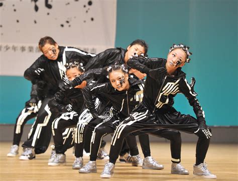 Street Dance Sweeps Young Japan The Japan Times
