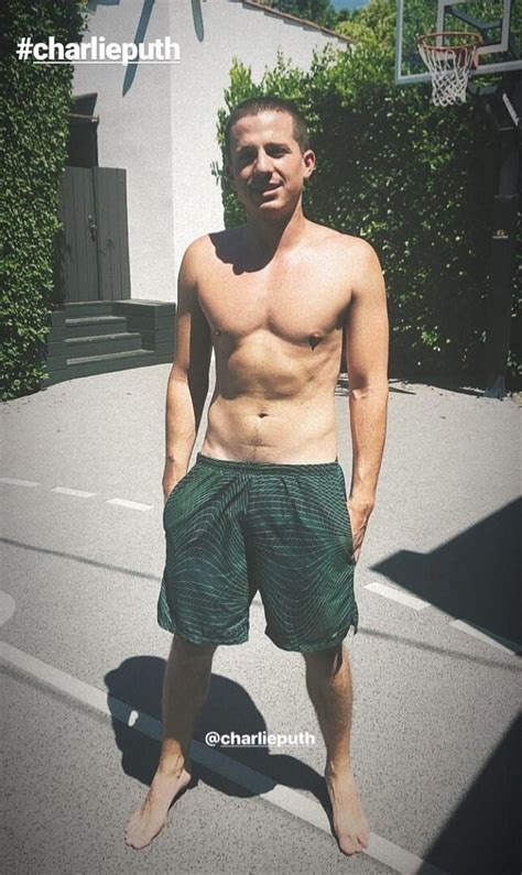 Back in april, a pyjama clad charlie sheen took a trip to the dentist, and with a tip of the hat showed off his newly buzzed hair to a waiting tmz photographer. Ooooouuuu.... Baby 🔥🔥 | Charlie puth, Charlie, Charlie day