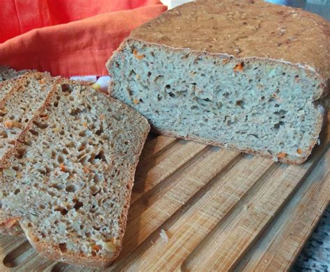 Wie kann man sonnenblumenkerne verarbeiten? Dinkel-Vollkorn-Brot mit Sonnenblumenkernen und Karotte ...