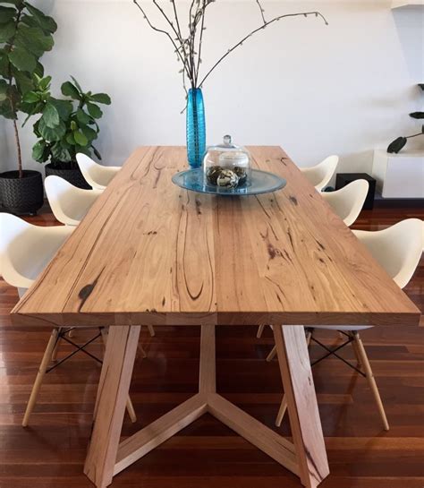 Solid Victorian Ash Dining Table With Y Leg Design Footprint