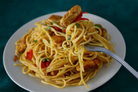 Espaguettis Con Pollo Al Curry Receta Paso A Paso Cocina A Buenas Horas