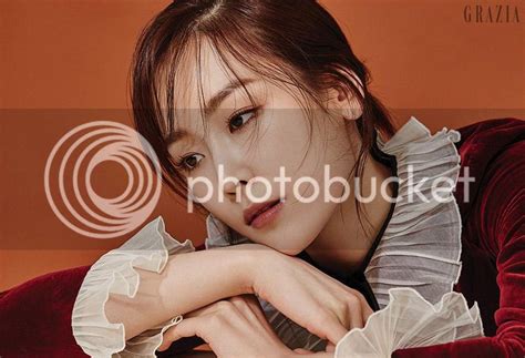 Seo Hyun Jin Is A Muse For Estee Lauder In November Grazia Couch Kimchi