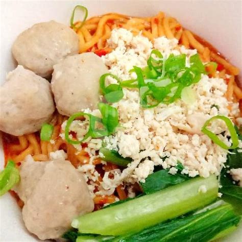 Yamin Pansos Mie Bakso Dan Yamin Khas Tasik Prabu Geusan Ulun Gofood