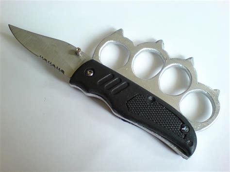 Weaponcollectors Knuckle Duster And Weapon Blog Folding Trench Knife