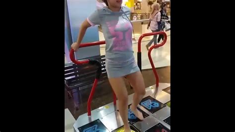 Cewek Seksi Toket Gede Goyang Di Mall Youtube