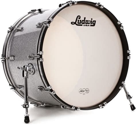 Ludwig Classic Maple Bass Drum 14 X 22 Inch Silver Sparkle Wrap