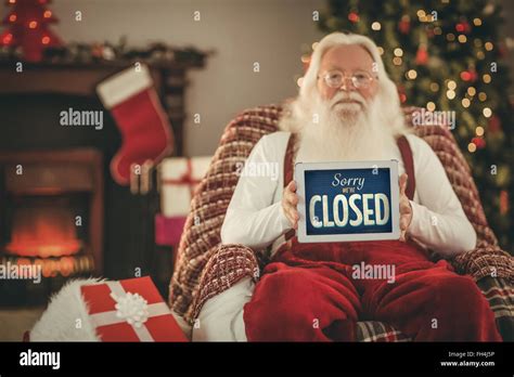 Closed For Christmas Sign Hi Res Stock Photography And Images Alamy