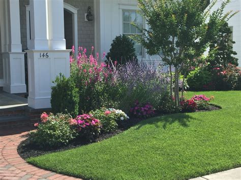 Idea By Karen Blouch On Curb Appeal Front Yard